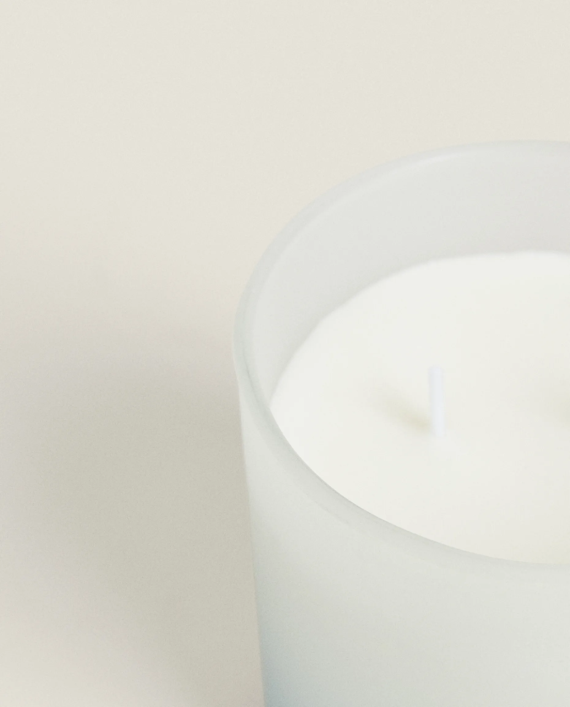 (350 G) Musk Linen Scented Candle