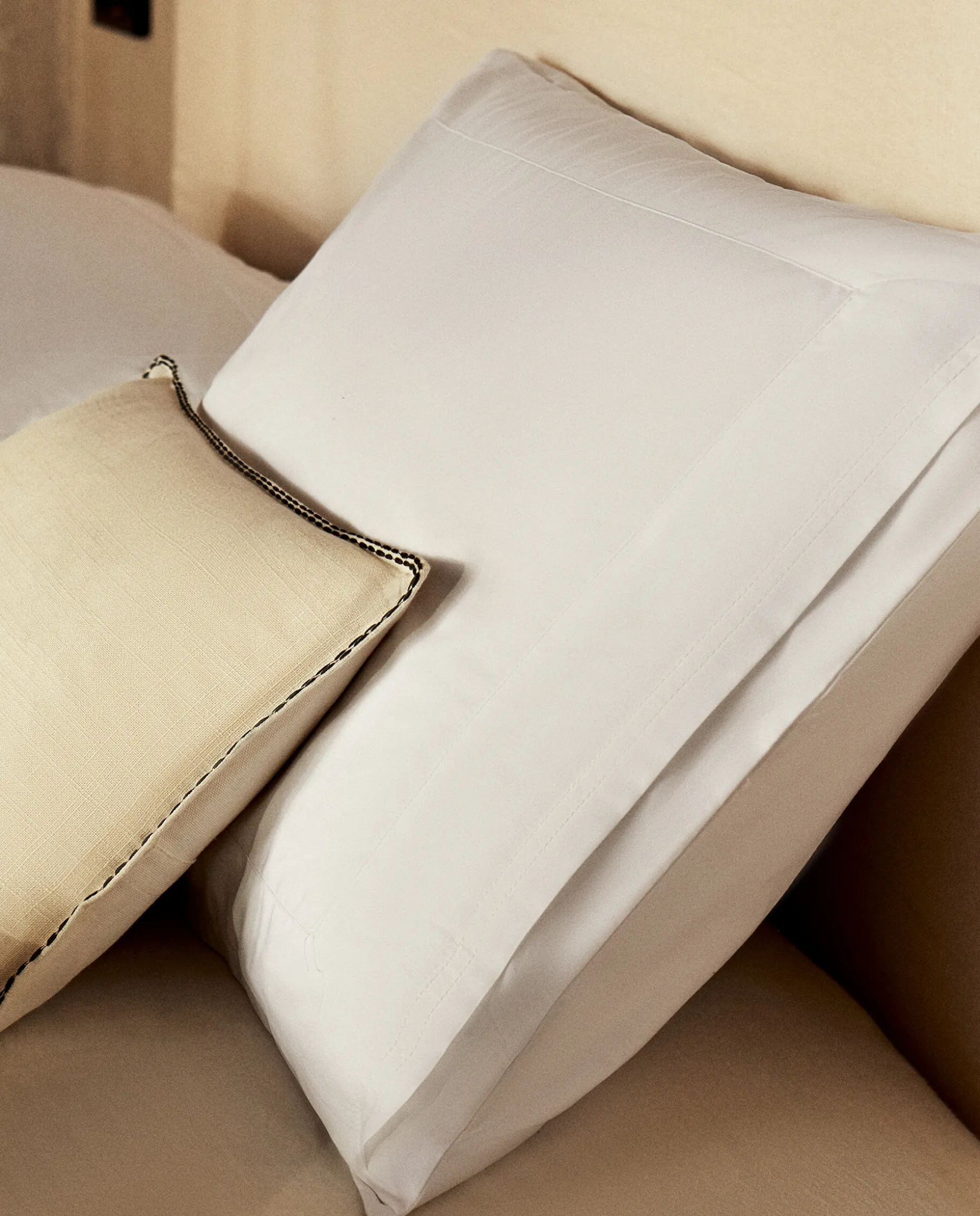 (300 Thread Count) Pillowcase With Double Topstitching
