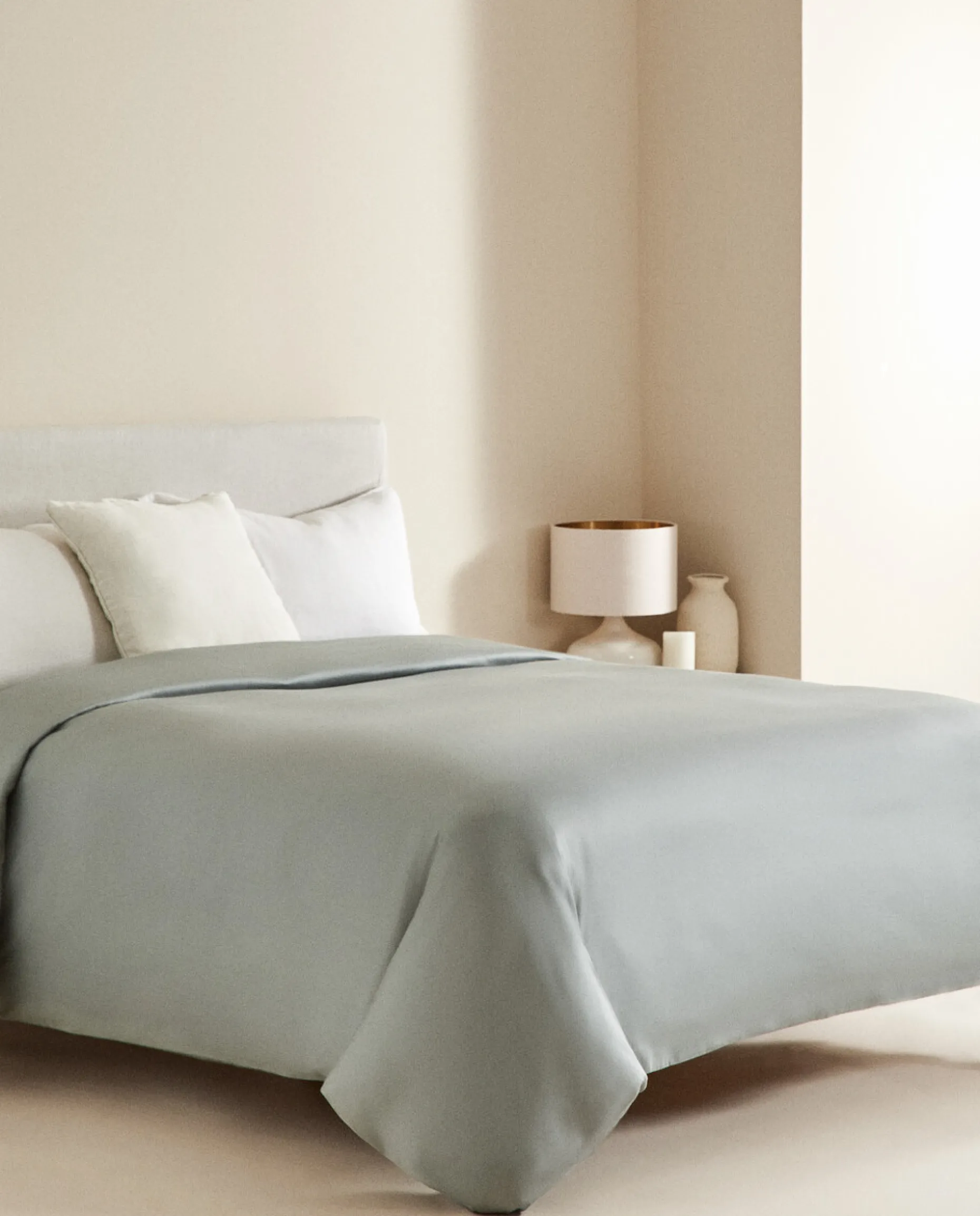 (300 Thread Count) Sateen Fitted Sheet