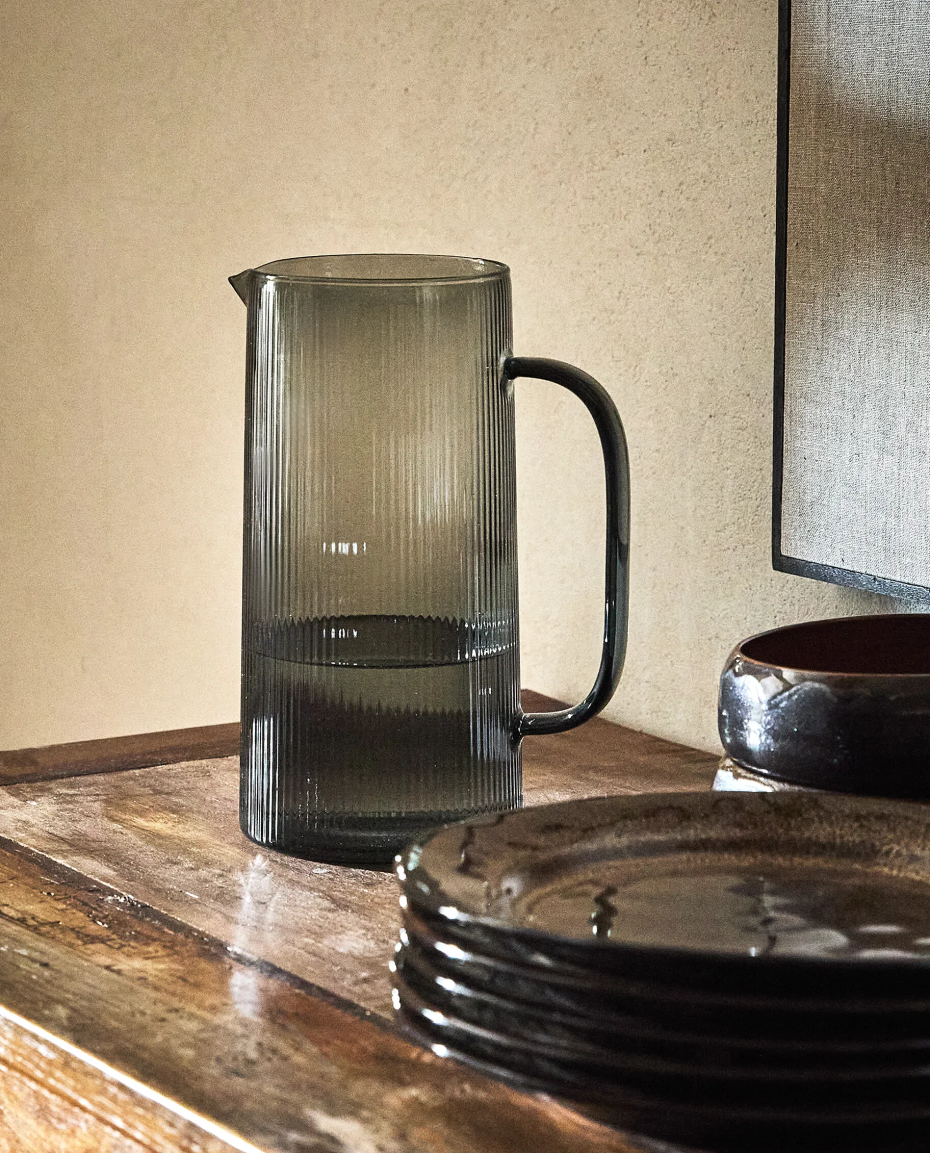 Borosilicate Glass Pitcher With Line Design