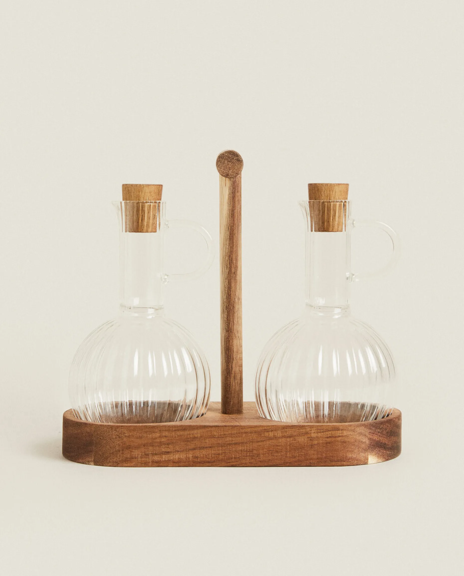 Bososilicate Glass And Wood Cruet Set