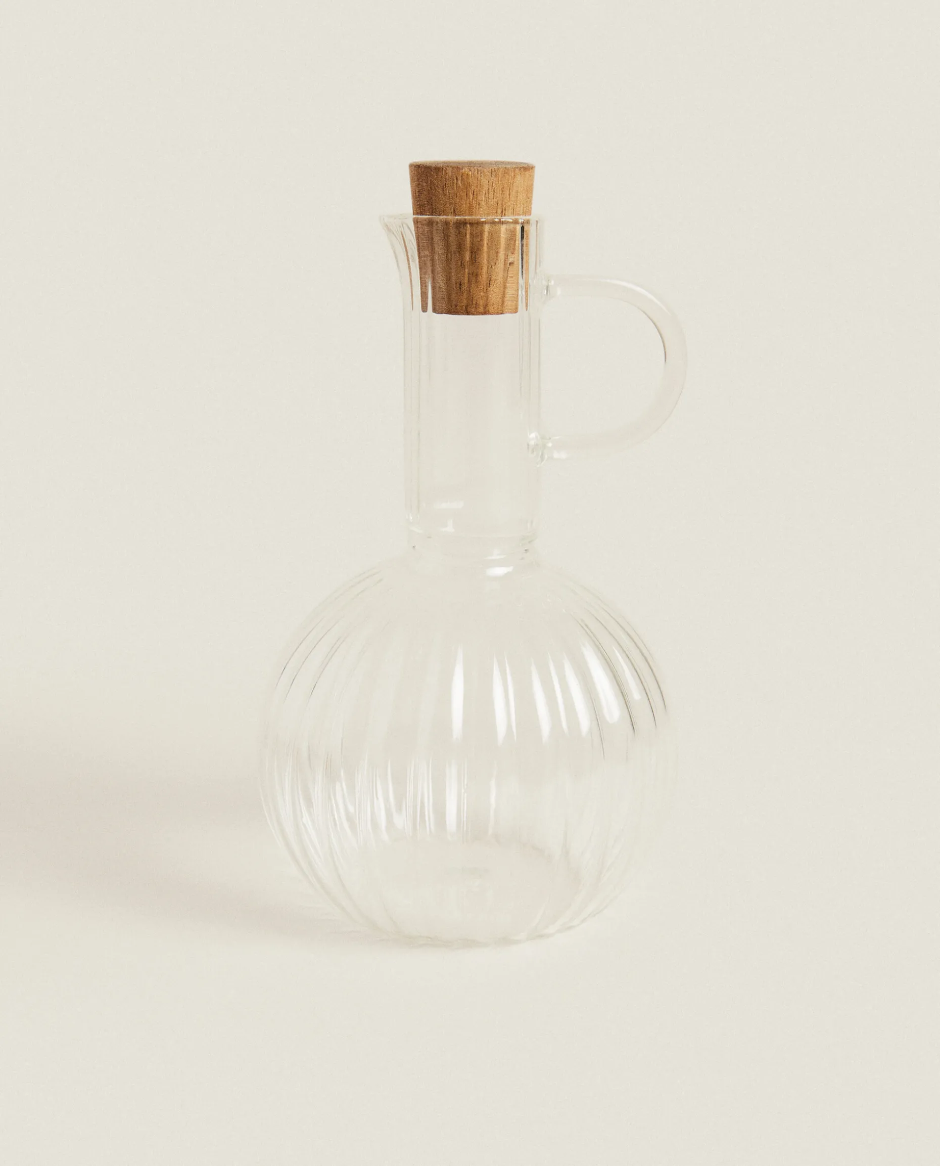 Bososilicate Glass And Wood Cruet Set
