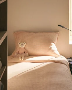 Check Pillowcase