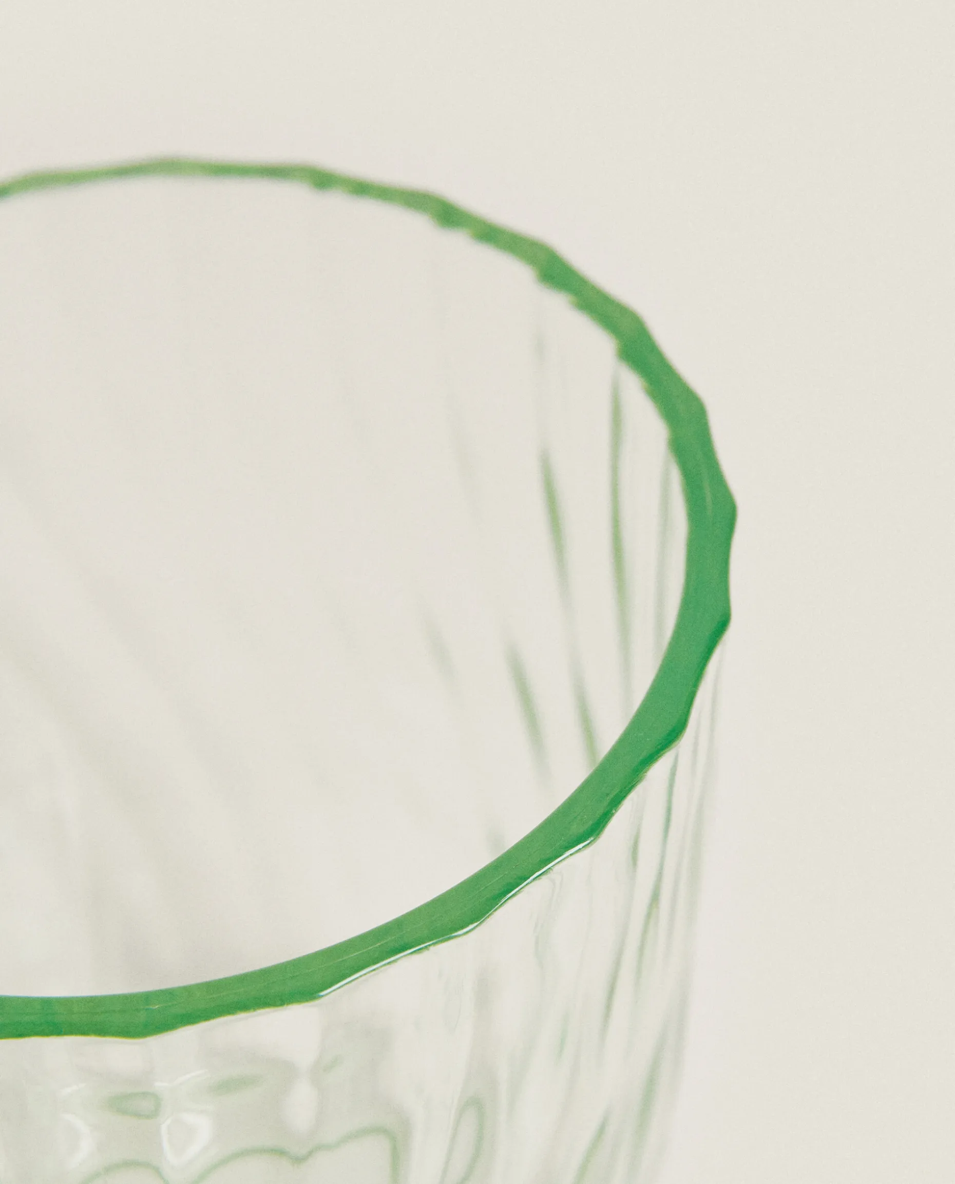 Colored Tumbler With Lines