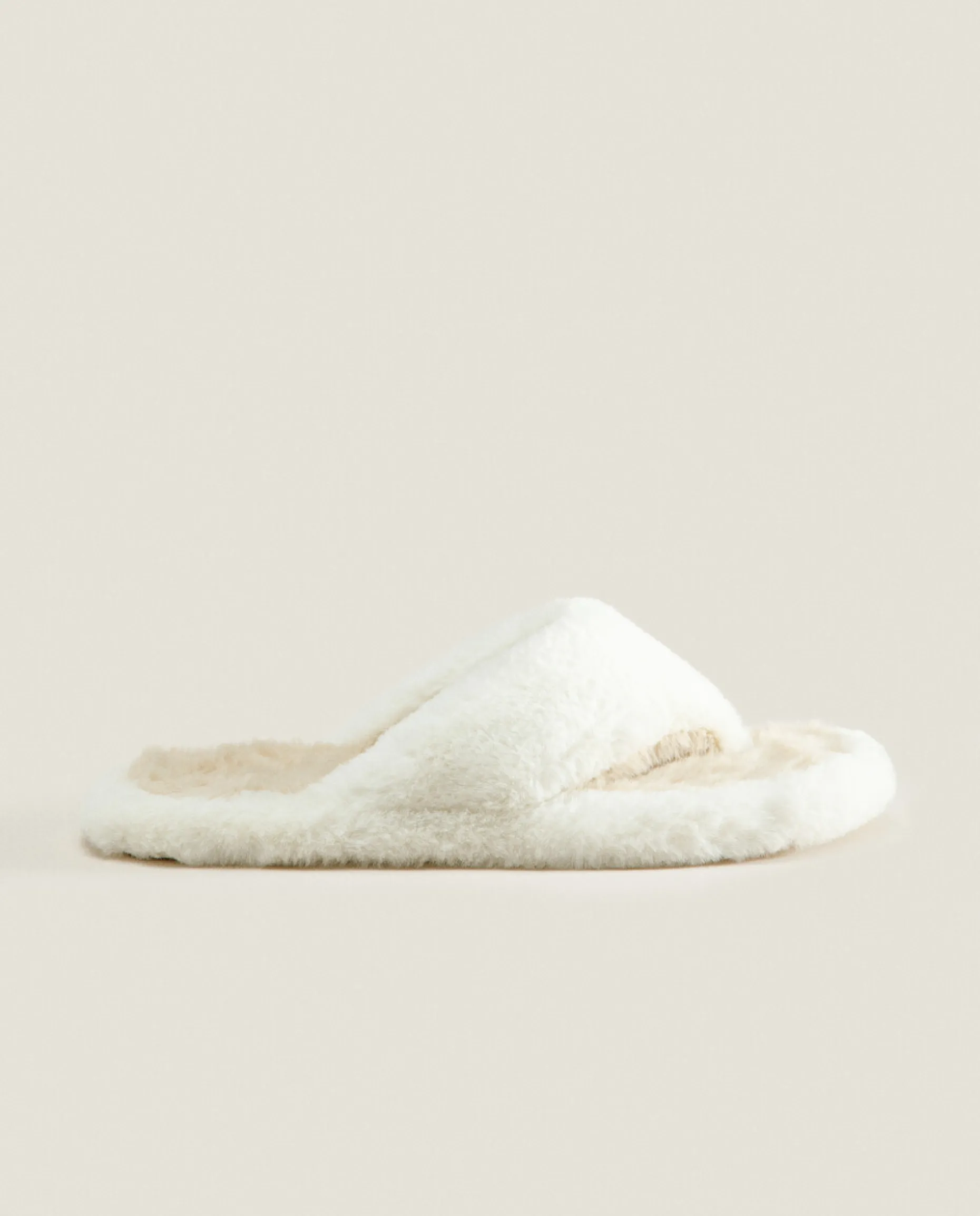 Contrast Faux Fur Open Slippers