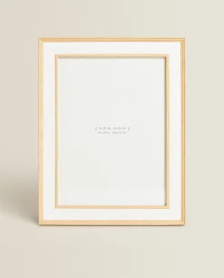 Contrast Wooden Frame