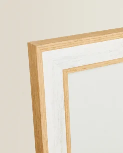 Contrast Wooden Frame