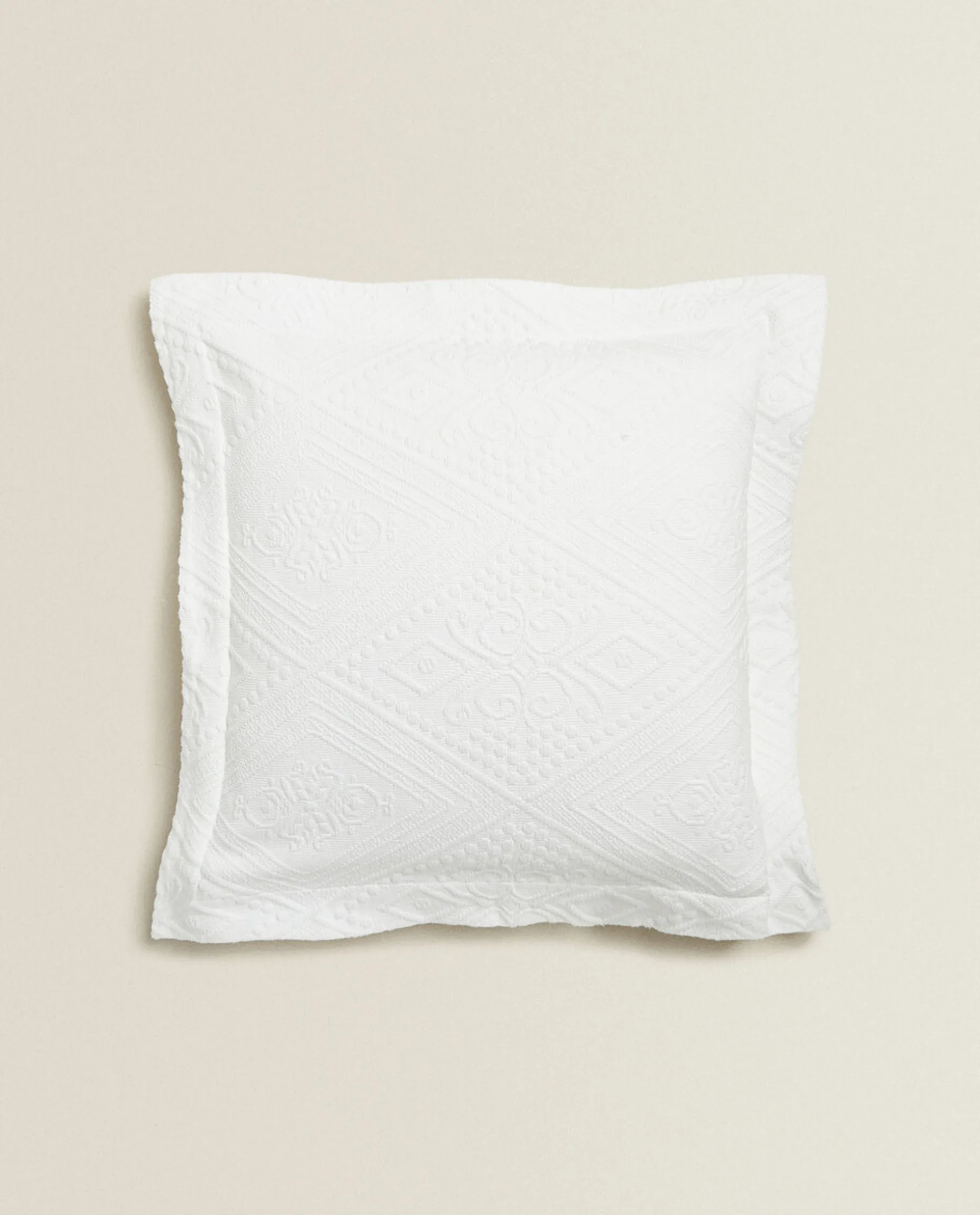 Cotton Throw Pillow Cover With Geometric Design
