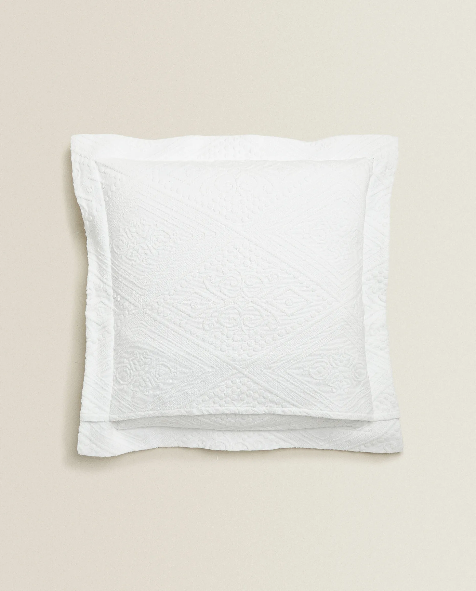 Cotton Throw Pillow Cover With Geometric Design