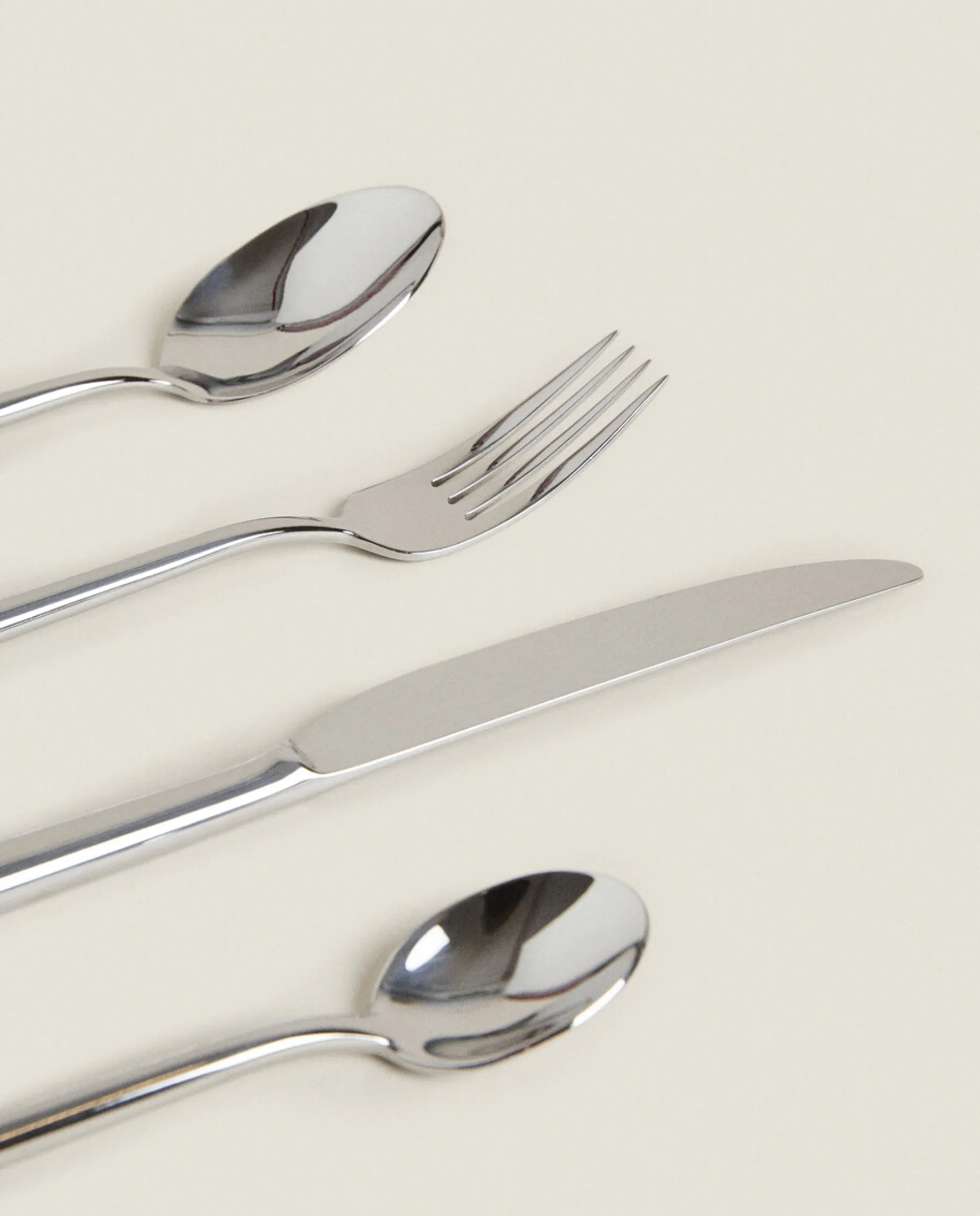 Cylindrical Flatware Set