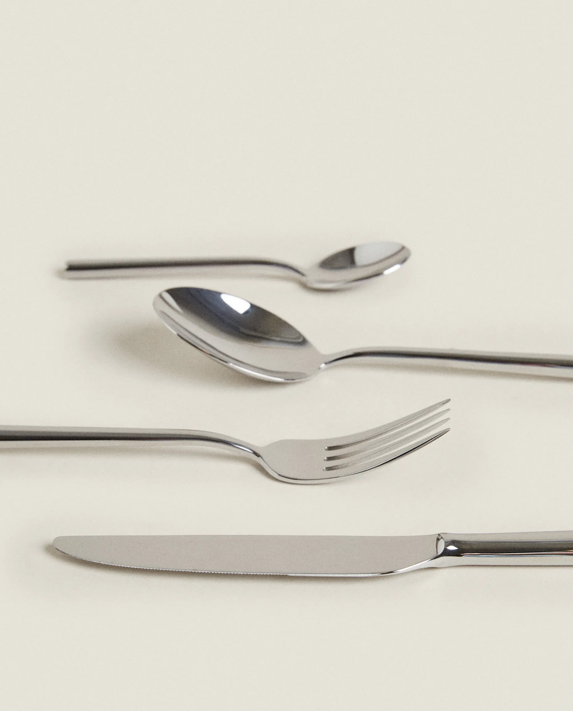 Cylindrical Flatware Set