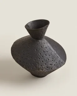 Dark Vase