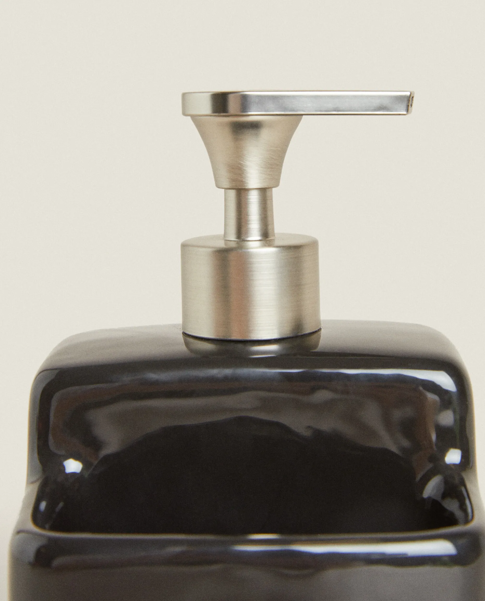 Dish Soap Dispenser With Storage