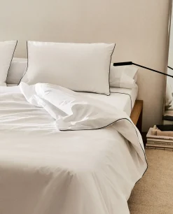 Duvet Cover With Piping