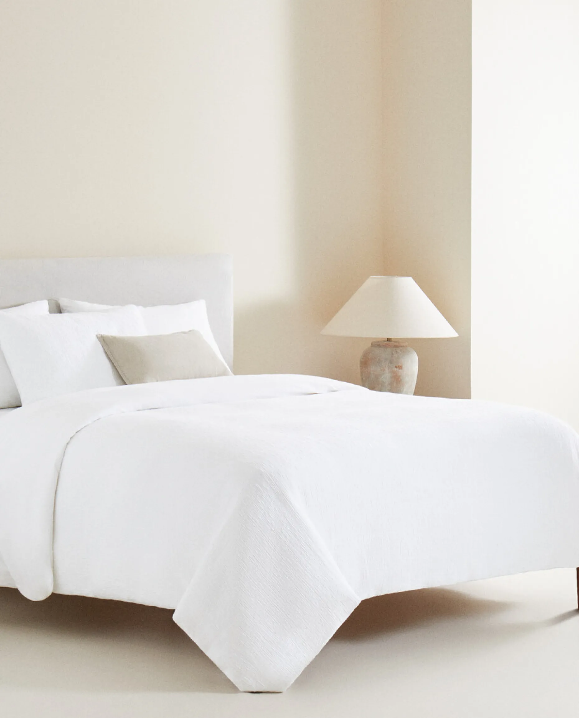 Duvet Cover With Raised Bedspread Effect