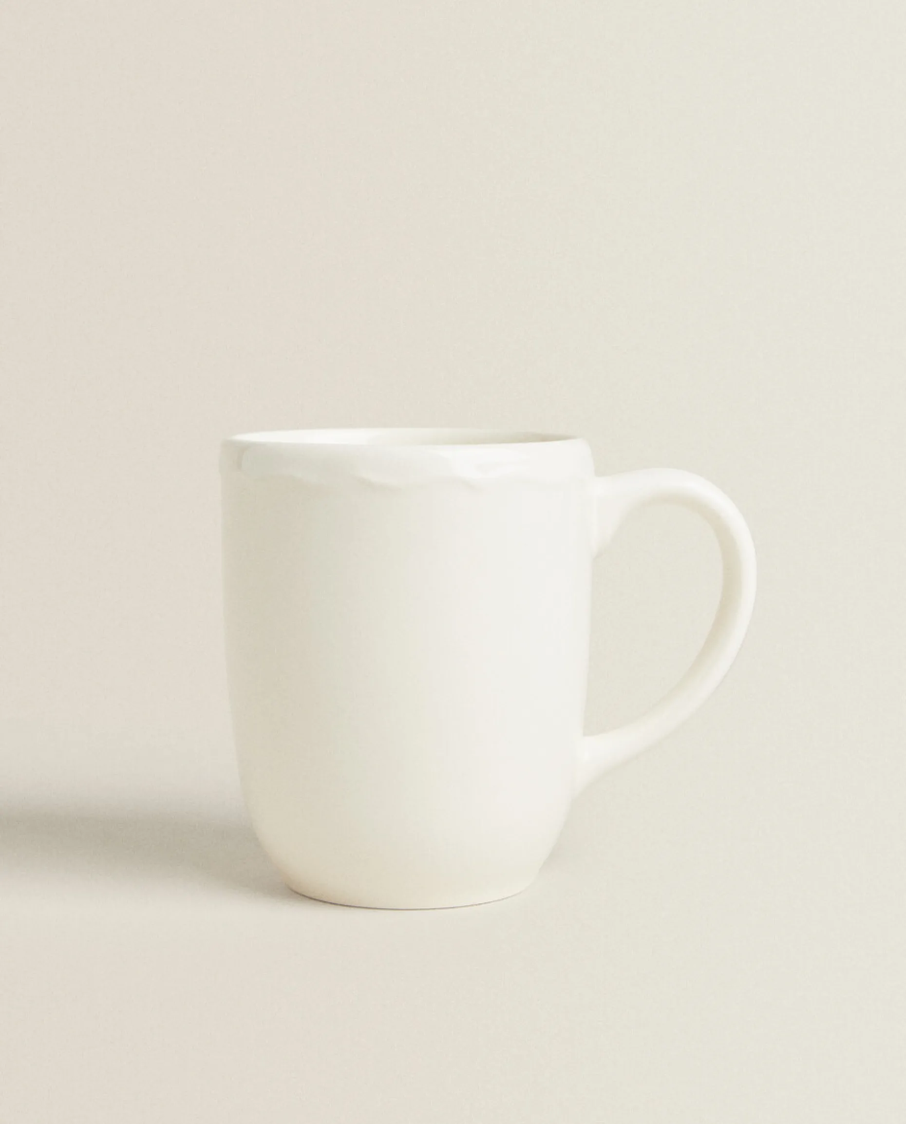 Earthenware Mug With A Raised-Design Edge