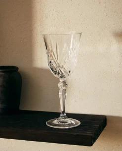 Engraved Crystalline Wine Glass