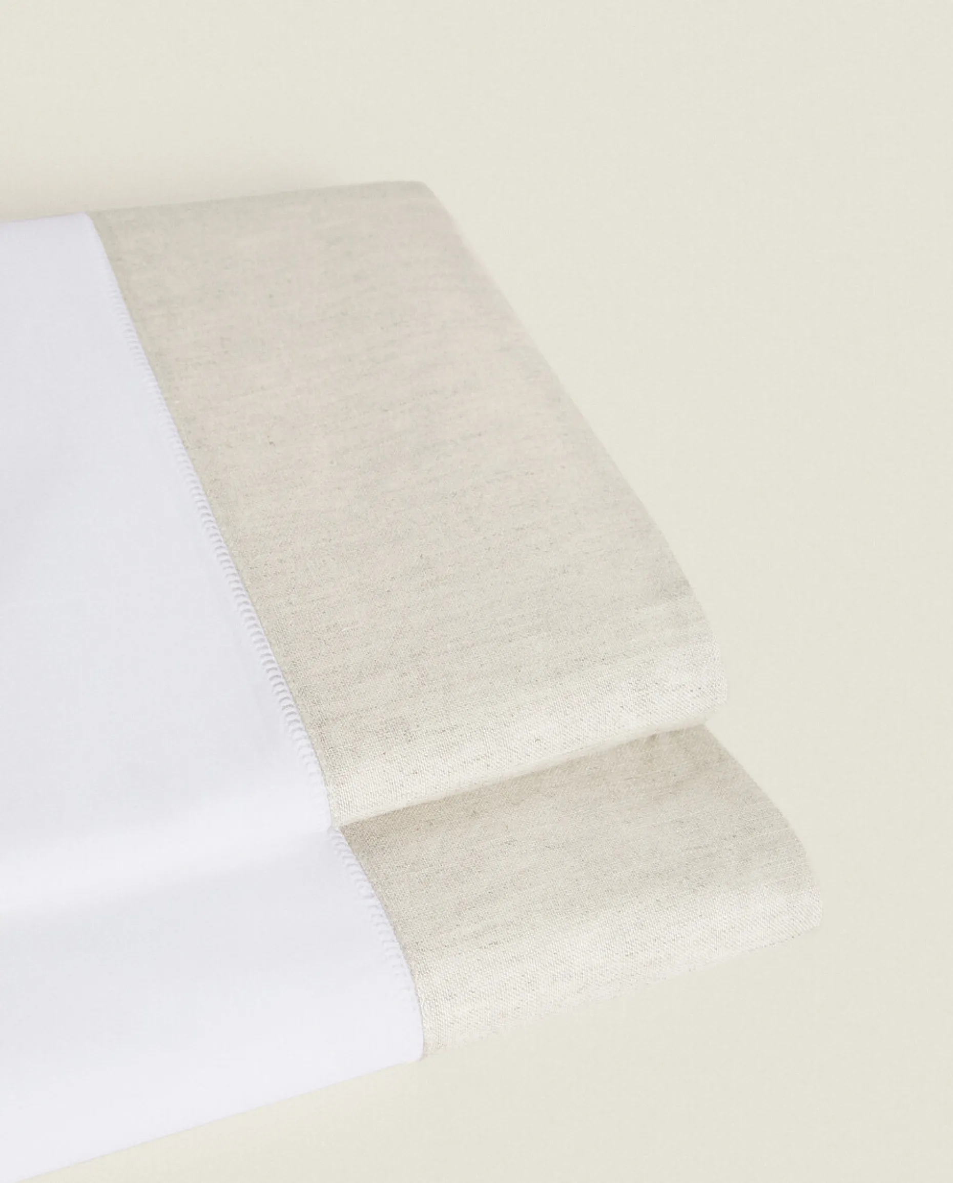 Flat Sheet With Border