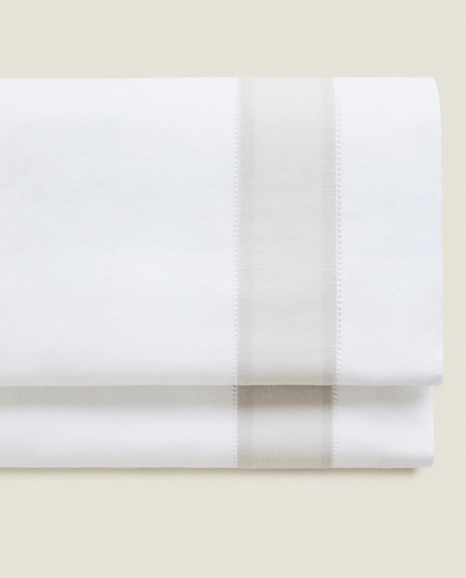 Flat Sheet With Linen Border