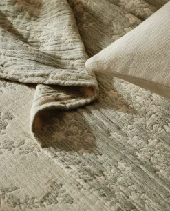 Floral Jacquard Blanket