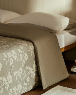 Floral Jacquard Duvet Cover