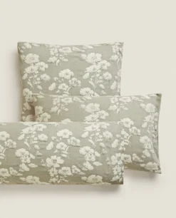 Floral Jacquard Pillowcase
