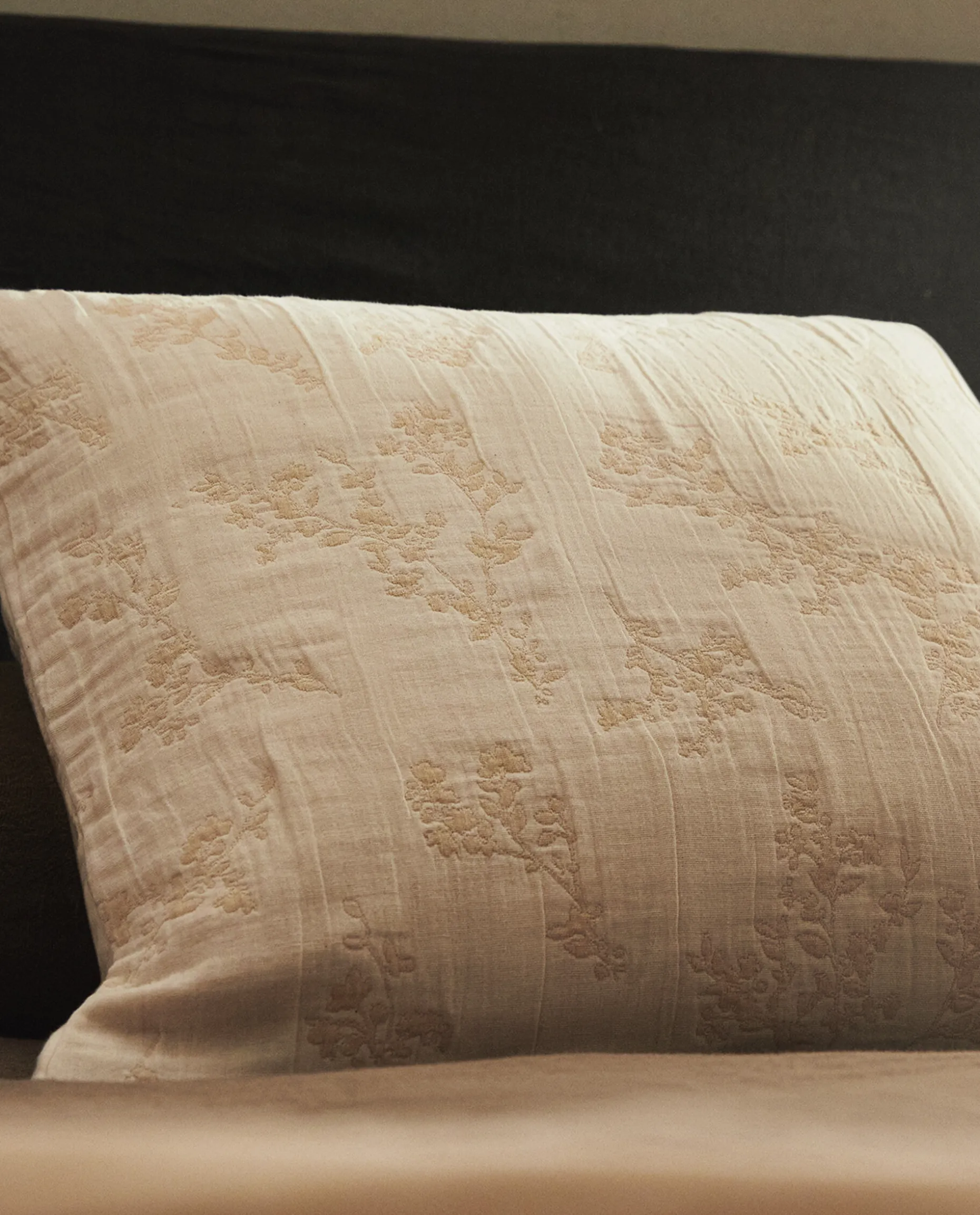 Floral Jacquard Throw Pillow Cover