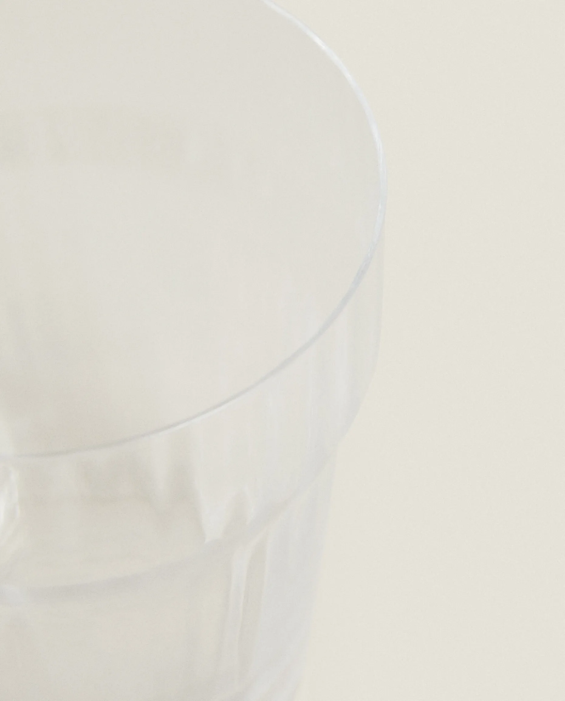 Glass Tumbler With Line Design