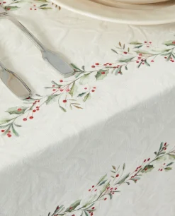 Jacquard Cotton Tablecloth With Christmas Holly