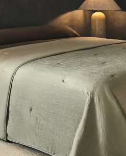 Jacquard Quilt