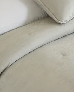 Jacquard Quilt