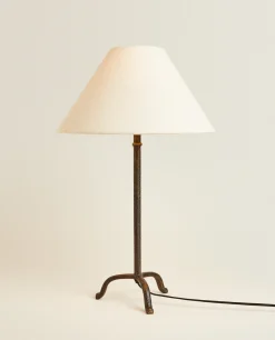 Lamp With Tripod Base