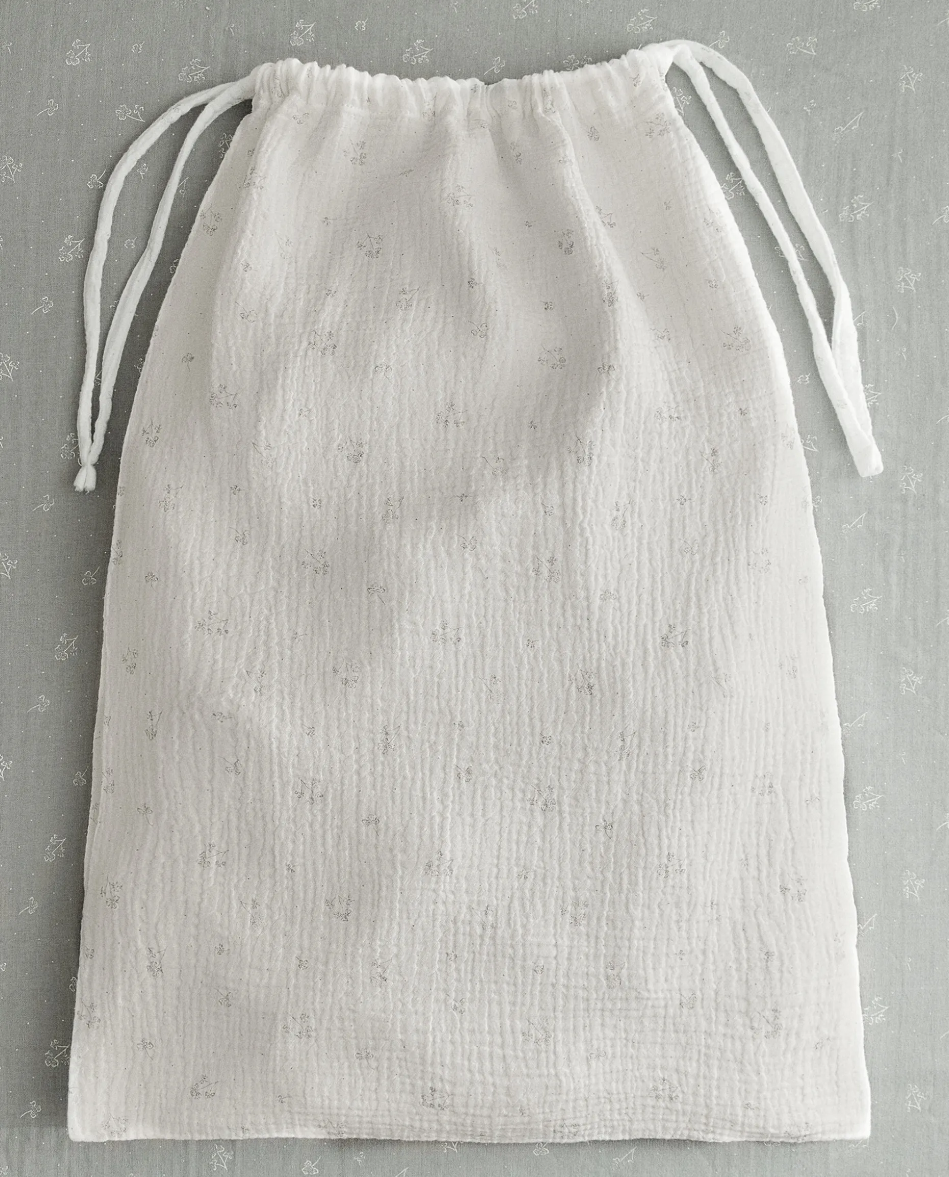 Large Clover Laundry Bag