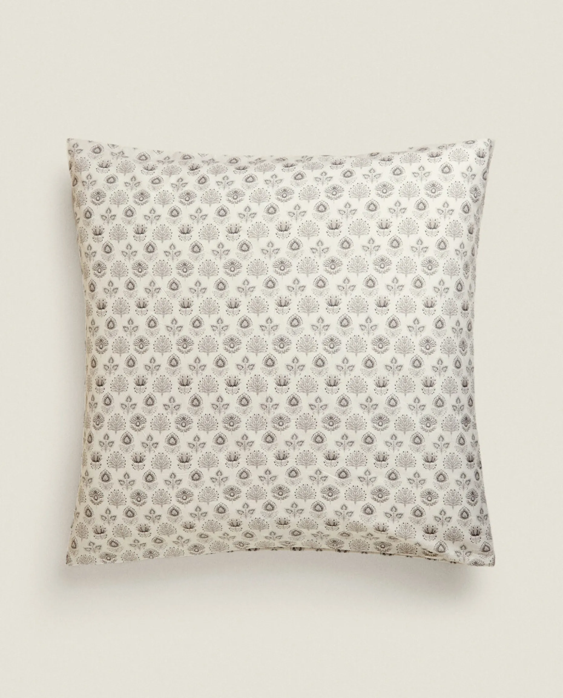 Leaf Print Pillowcase