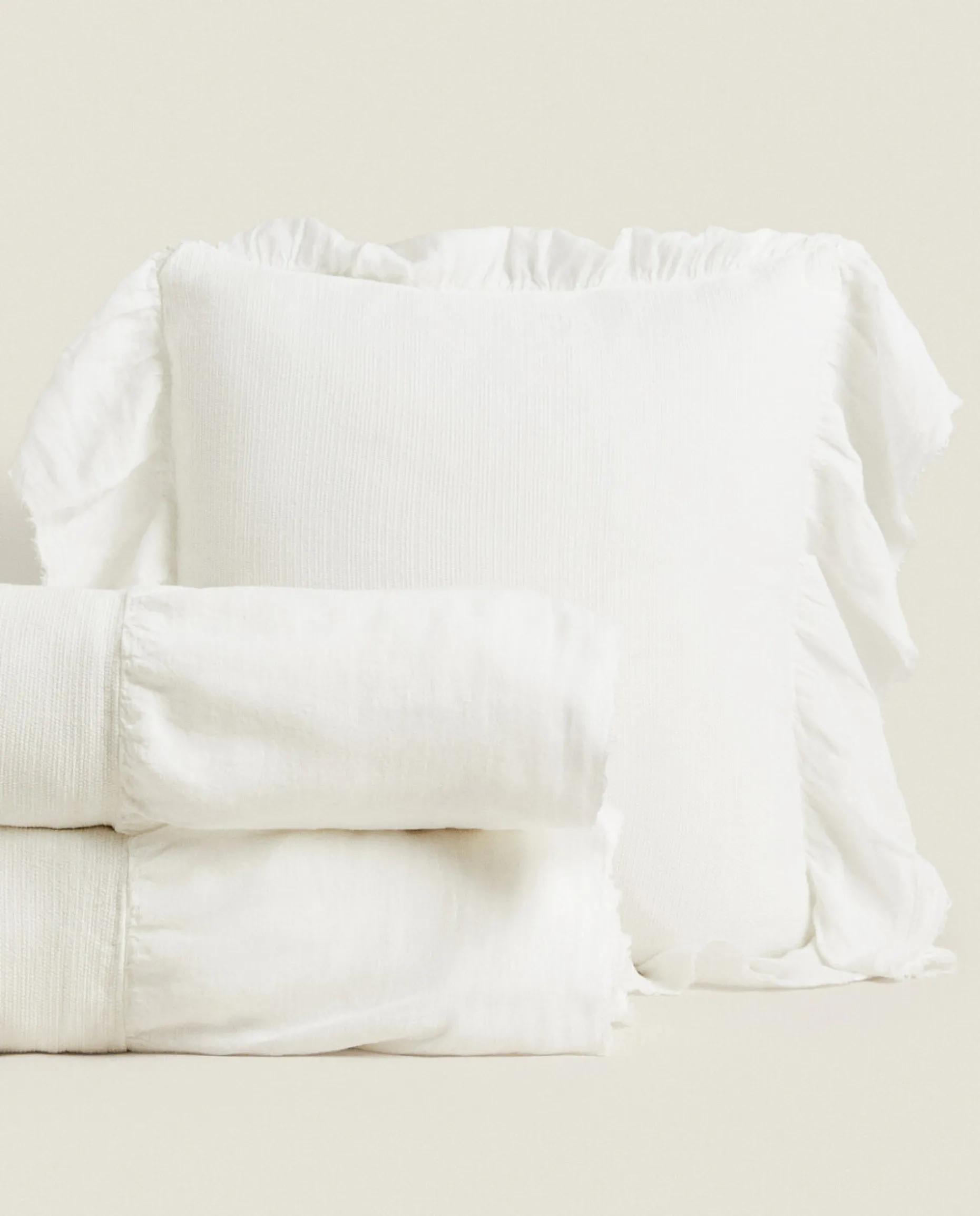 Linen Ruffle Bedspread