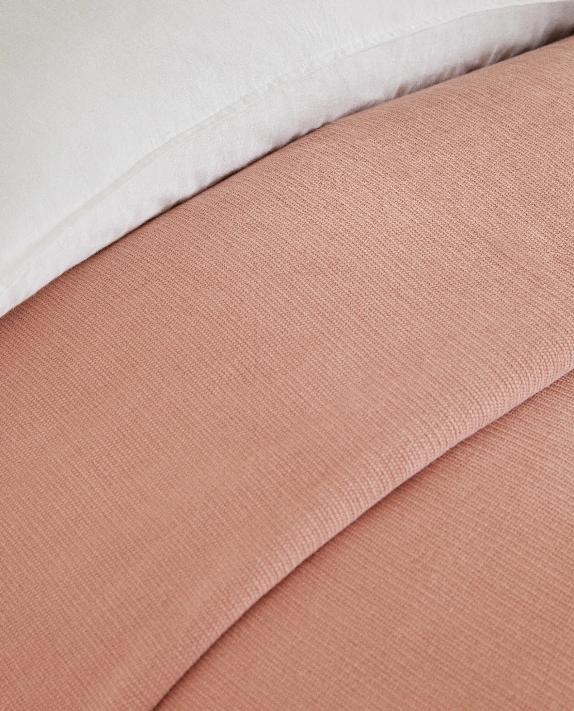 Linen Ruffle Bedspread