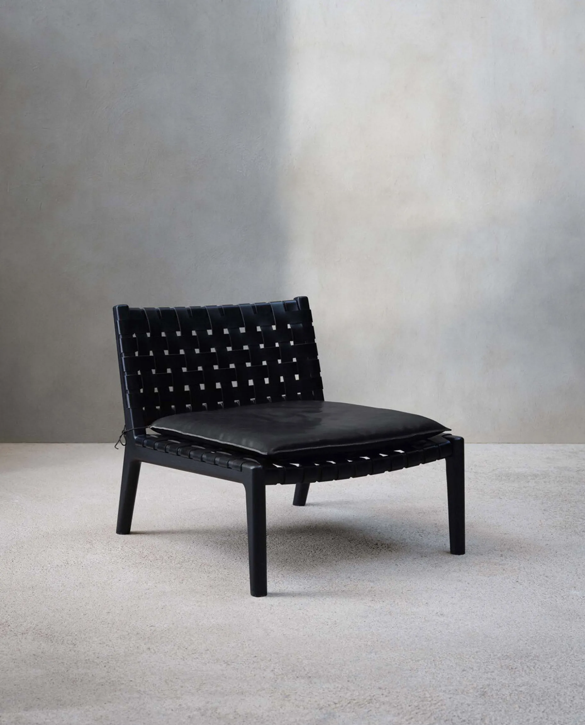 Lounge Chair 01