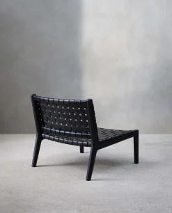 Lounge Chair 01