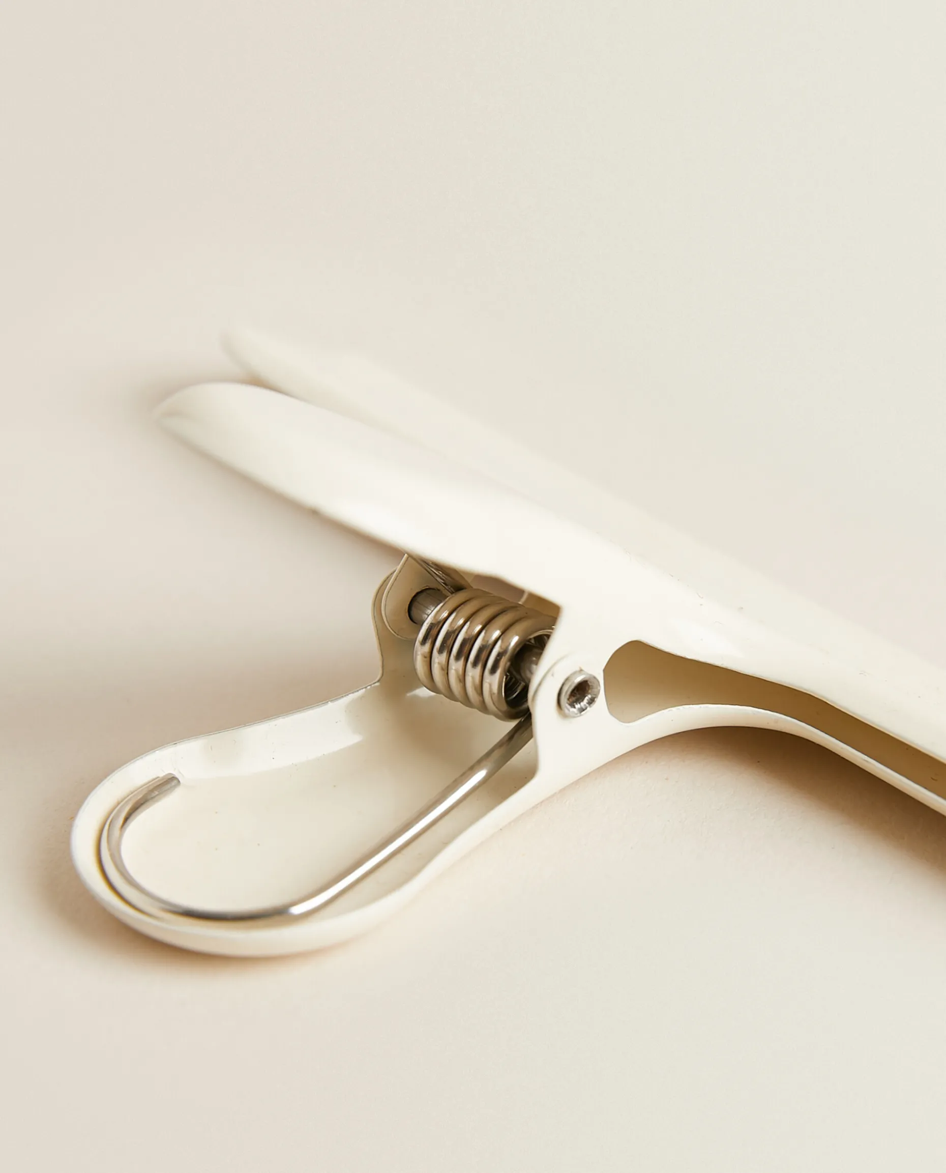 Metallic Clips (Set Of 3)