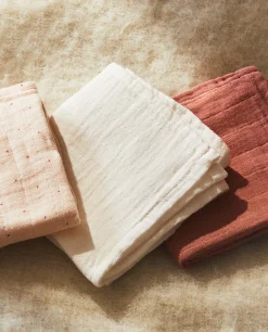 Multicolored Muslin Cloths (Pack Of 3)