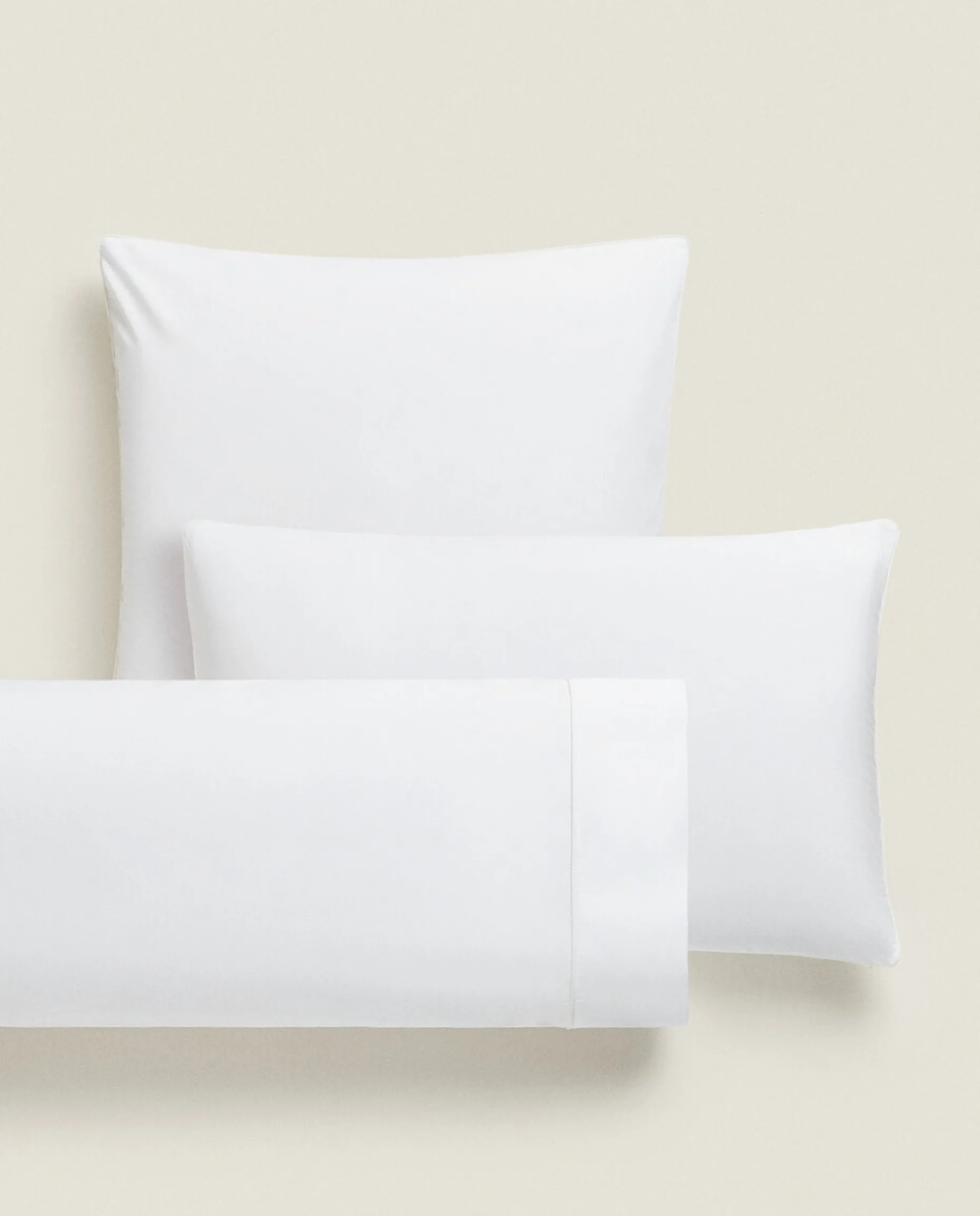 Pillowcase With Colored Piping Detail
