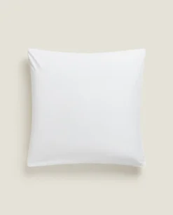 Pillowcase With Colored Piping Detail