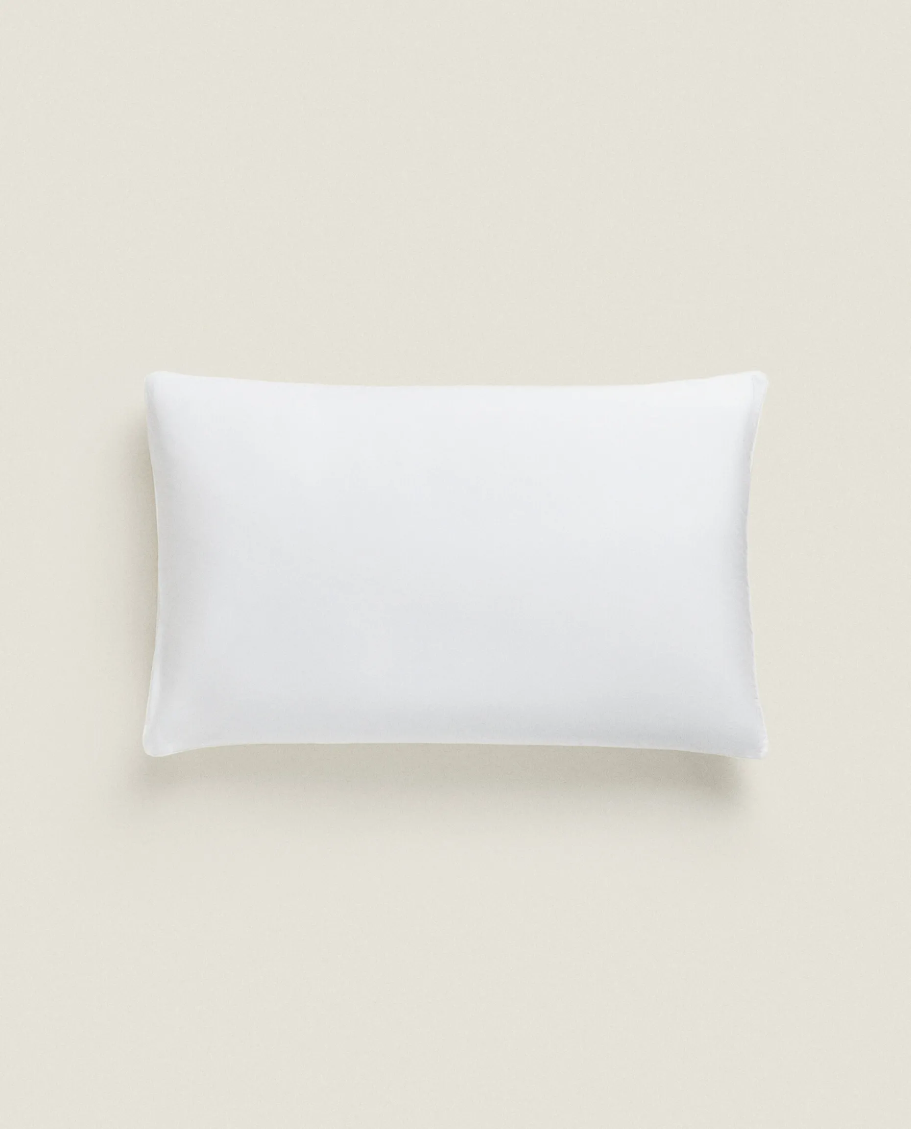 Pillowcase With Colored Piping Detail