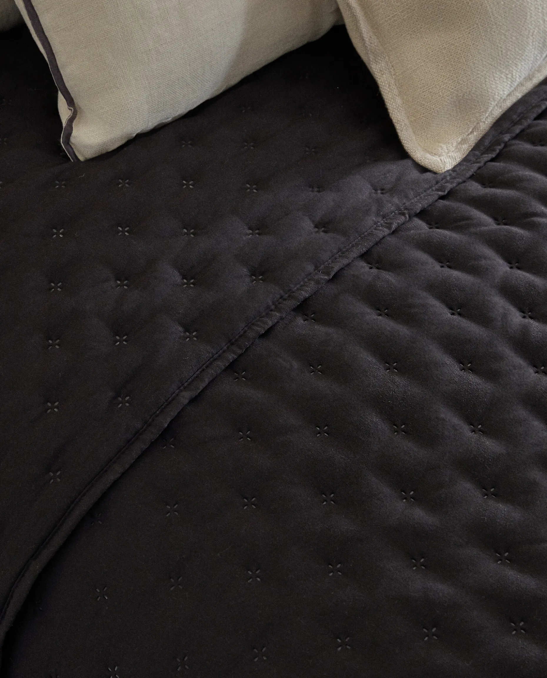 Quilted Quilt With Dots