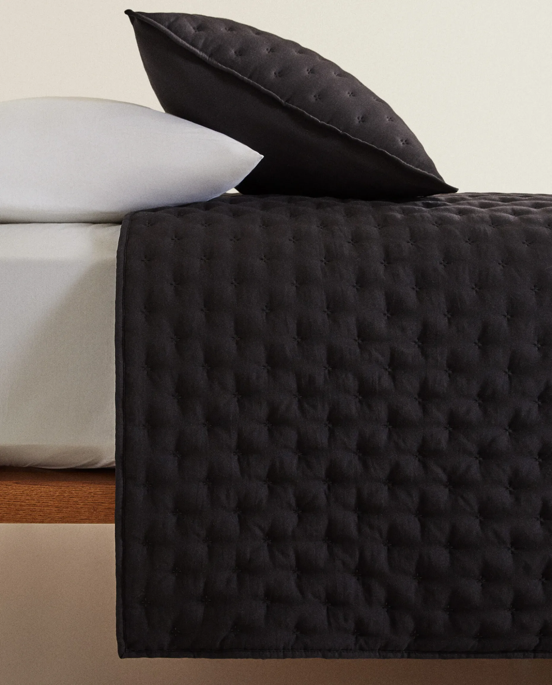 Quilted Quilt With Dots