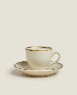 Rimmed Coffee Cup