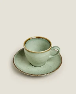Rimmed Coffee Cup