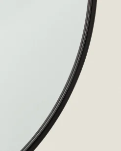 Round Mirror
