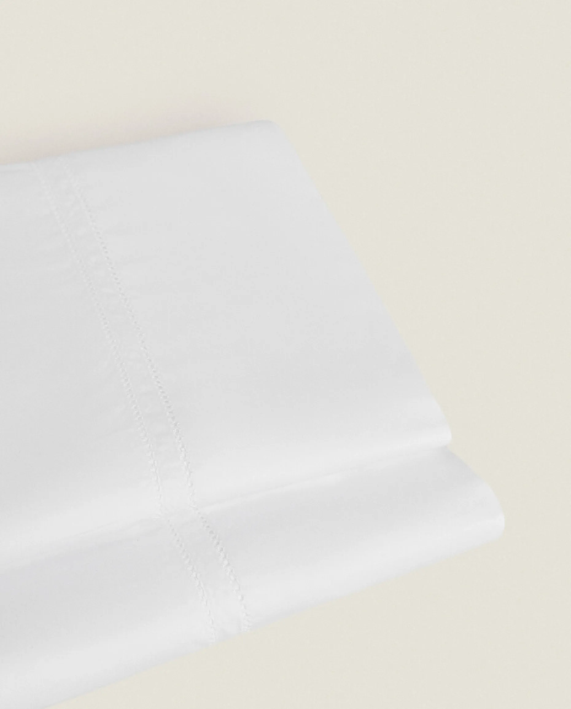 Sateen Flat Sheet With Double Hemstitching