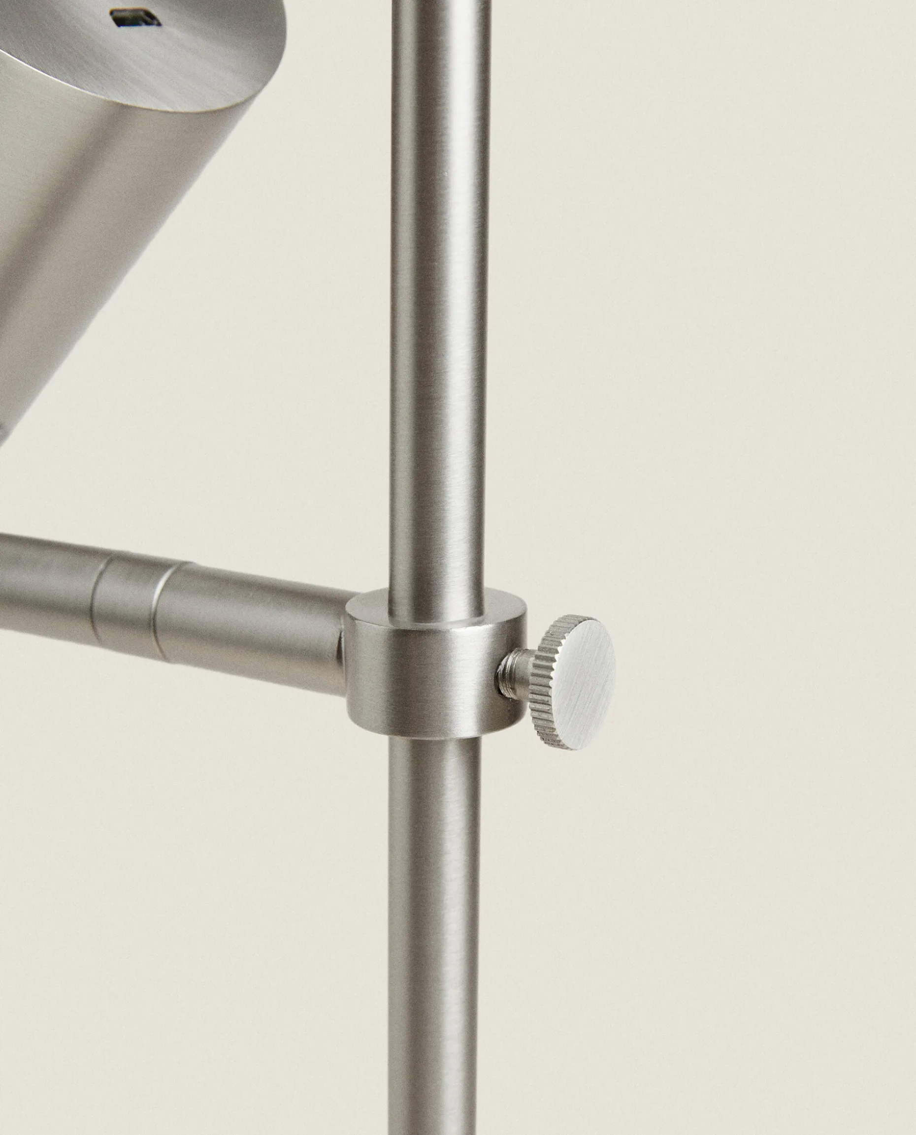 Silver Metal Usb Rechargeable Desk Lamp